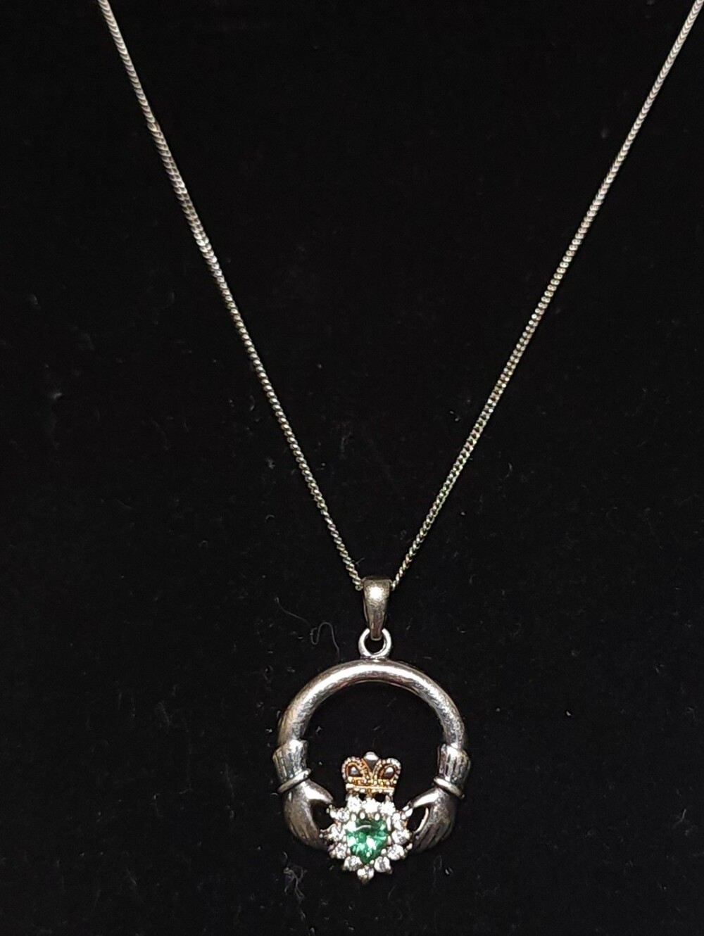 Authentic Solvar Ireland Sterling Silver 925 Claddagh Pendant w/ 18" Chain Set